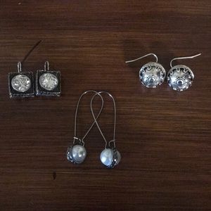 2/$10‼️Costume Silver Earrings